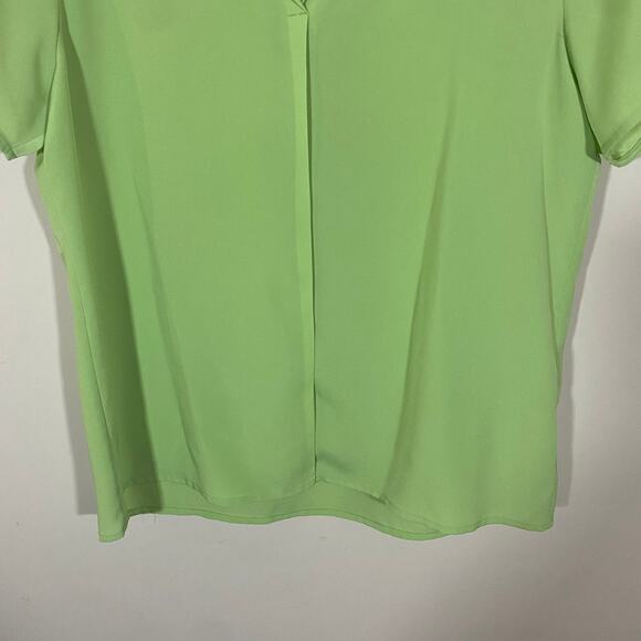 Pendleton Lime Green Short Sleeve Blouse Top Lightweight Sz 8 - Picture 2 of 9
